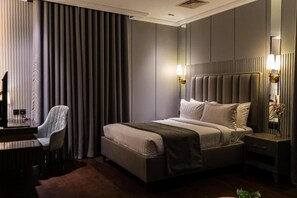 In-room safe, desk, laptop workspace, iron/ironing board - Falettis Boutique Multan (Multan)