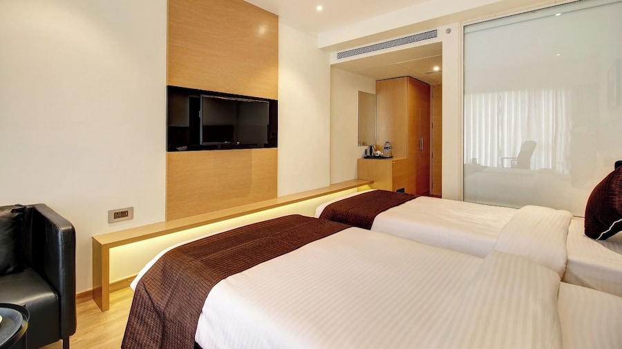 HOTEL MUMBAI HOUSE THANE