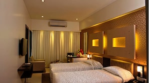 Deluxe Room, City View | Hypo-allergenic bedding, in-room safe, desk, laptop workspace - HOTEL MUMBAI HOUSE THANE (Thane, Mumbai,)