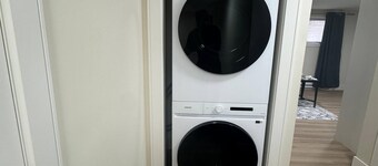 Fabulous 2-bedroom apartment with AC in vibrant Moncton