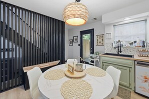Dining - The Park Villa - Proximity Perfection - Best of KC (Kansas City)