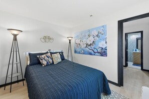 Room - The Park Villa - Proximity Perfection - Best of KC (Kansas City)