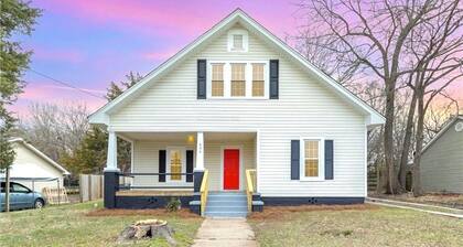 True North House - Spacious 6 bedroom home - Perfect for groups