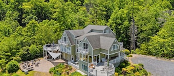 2 Mountain Retreats w 16 Bedrooms, Hot Tubs & More