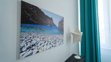 Double Room, Non Smoking, Garden View | Interior