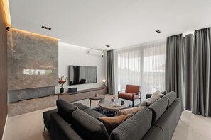 Living area - Moderna kuća s pogledom na more, bazenom i vrhunskim sadržajima (Kukci)