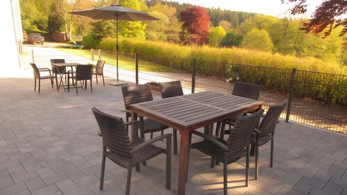Appartement Jagdschloss BG für 6 Personen mit Bergblick, großer Terrasse und WLAN