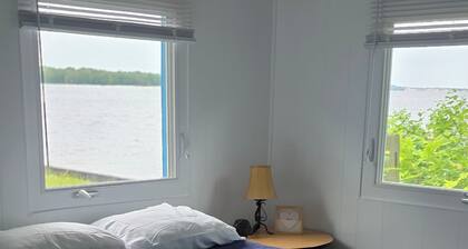 2-bedroom cottage # 2 in beautiful Ludington with AC and charm