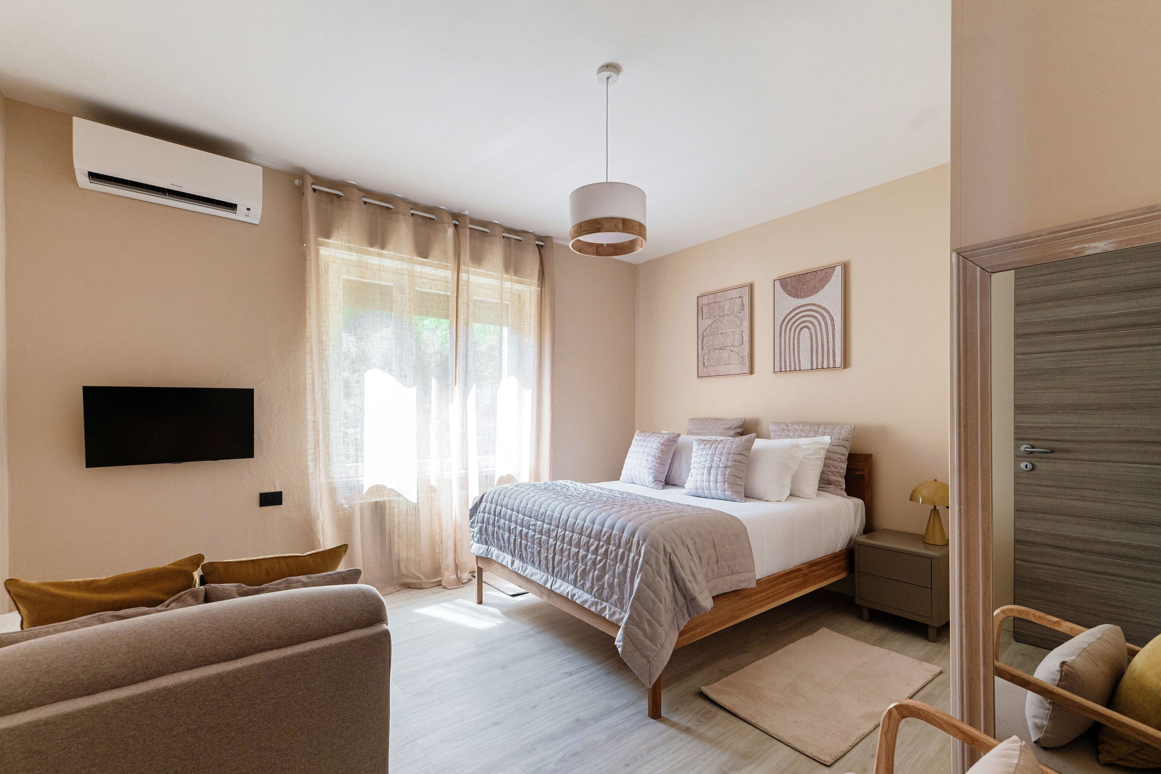 Appartement, uitzicht op meer | Luxe beddengoed, donzen dekbedden, een strijkplank/strijkijzer