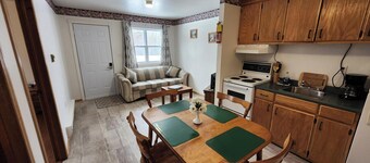 Crocker Cabins Unit 2 offers a self‑contained efficiency unit in Gros Morne.