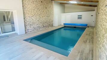 Piscine couverte, piscine chauffée