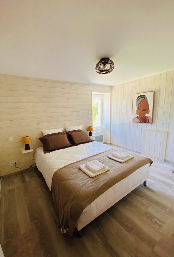 6 chambres, lit parapluie, Wi-Fi gratuit, draps fournis