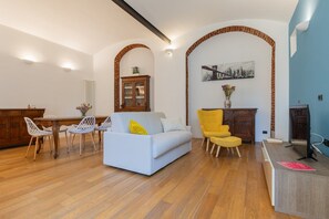 House - Charming Colorful Brick by Wonderful Italy (Turin)