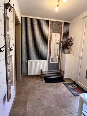 Interior - Apartment “Leopold” with Private Terrace and Wi-Fi (Tschernitz)