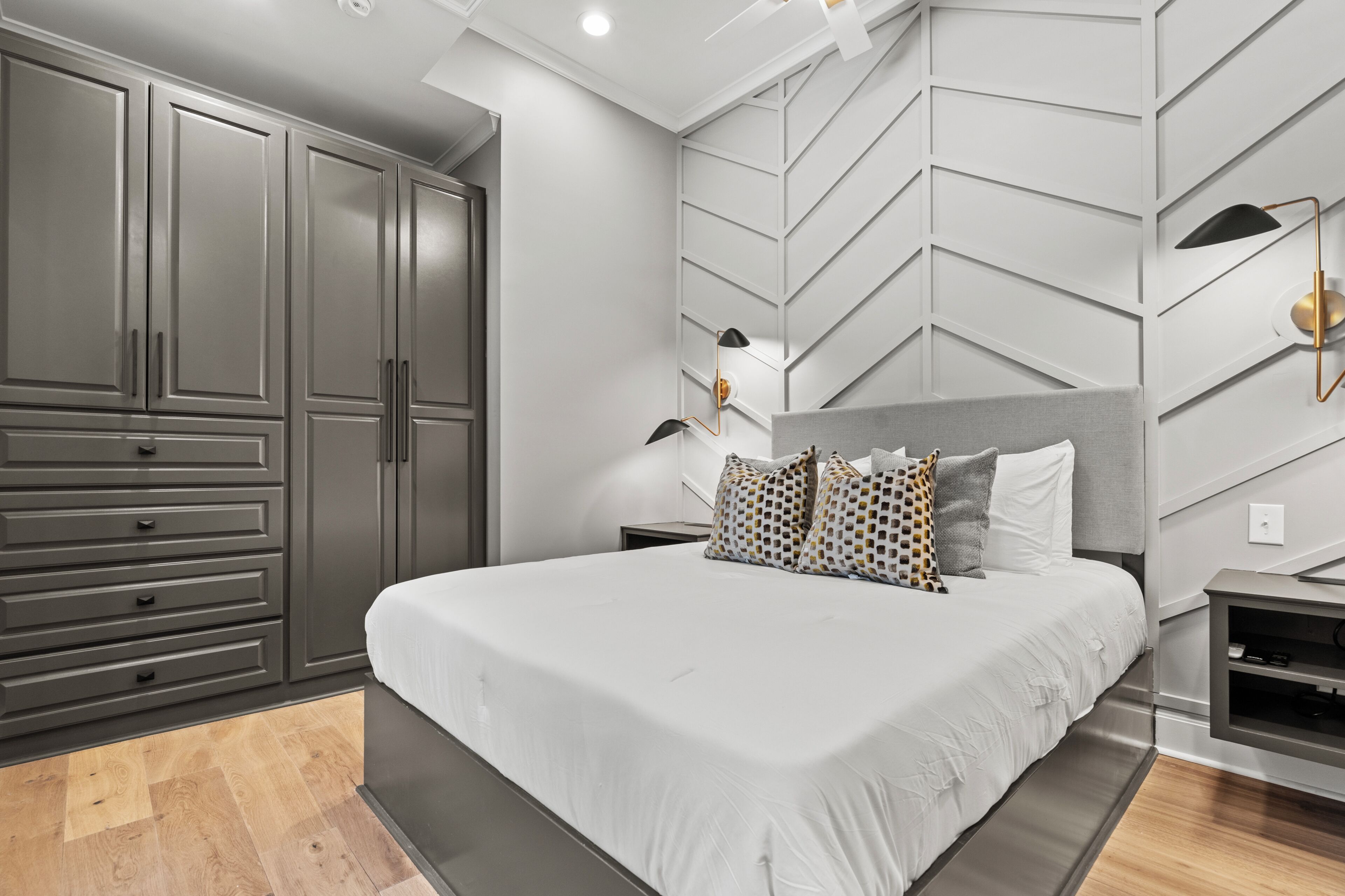 Luxury Apartment, City View | Desk, laptop workspace, iron/ironing board, free WiFi