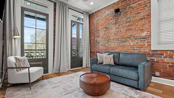 Luxury Apartment, City View | Living area