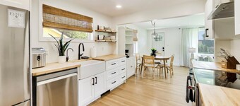 Clover The Top | Downtown Lake Geneva | Fire Pit | Sleeps 6
