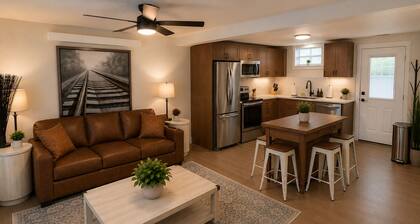 Frontier Days Hideaway-2bedroom