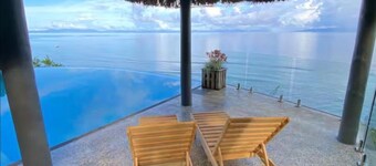 Raitotoka Eco Resort Deluxe Double Room with Balcony and Sea View