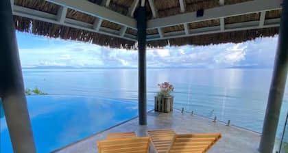 Raitotoka Eco Resort Deluxe Double Room with Balcony and Sea View