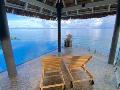 Raitotoka Eco Resort Deluxe Double Room with Balcony and Sea View