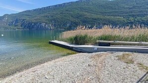 Unclassified image, 5 of 45, button - Villa Émeraude - A waterfront haven of peace on the shores of Lac du Bourget (Auvergne-Rhône-Alpes)