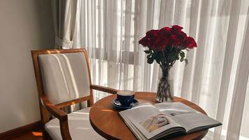 Superior Triple Room, City View | Interior