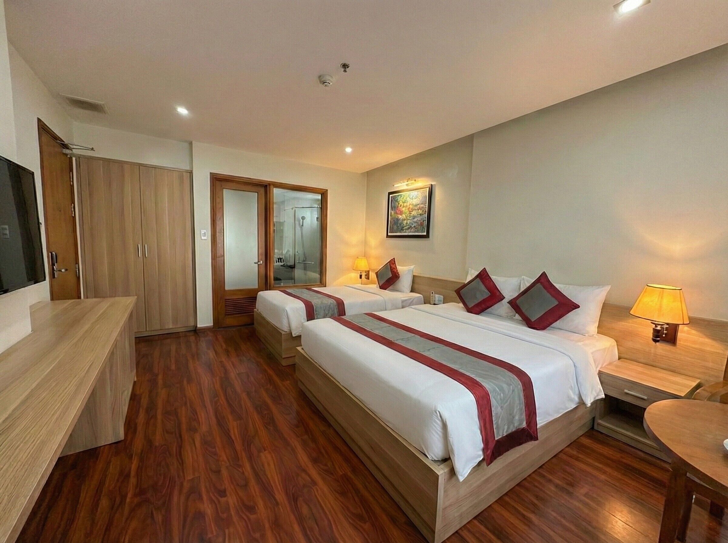 Superior Triple Room, City View