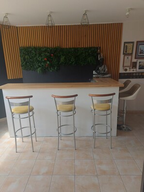 Interior - Quiet house on a plot of 1000m close to the beach venizella 500m etGR 34 (GUIMAEC)