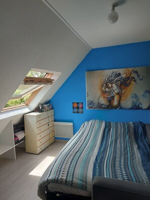 Room - Quiet house on a plot of 1000m close to the beach venizella 500m etGR 34 (GUIMAEC)