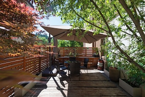 Outdoor dining - Gubei Delin Water Town Boutique Villa (Miyun)