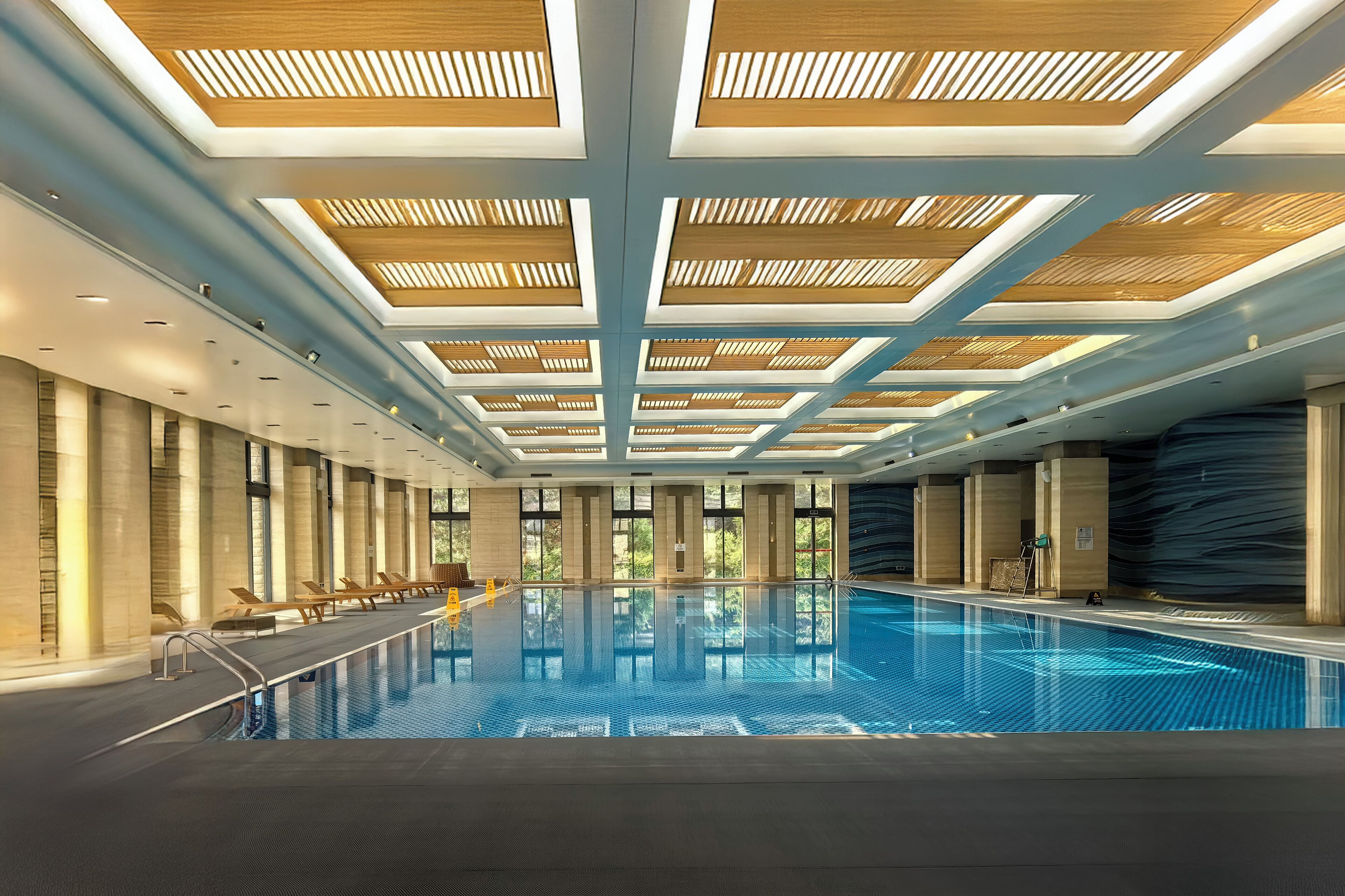 Indoor pool, seasonal outdoor pool, sun loungers