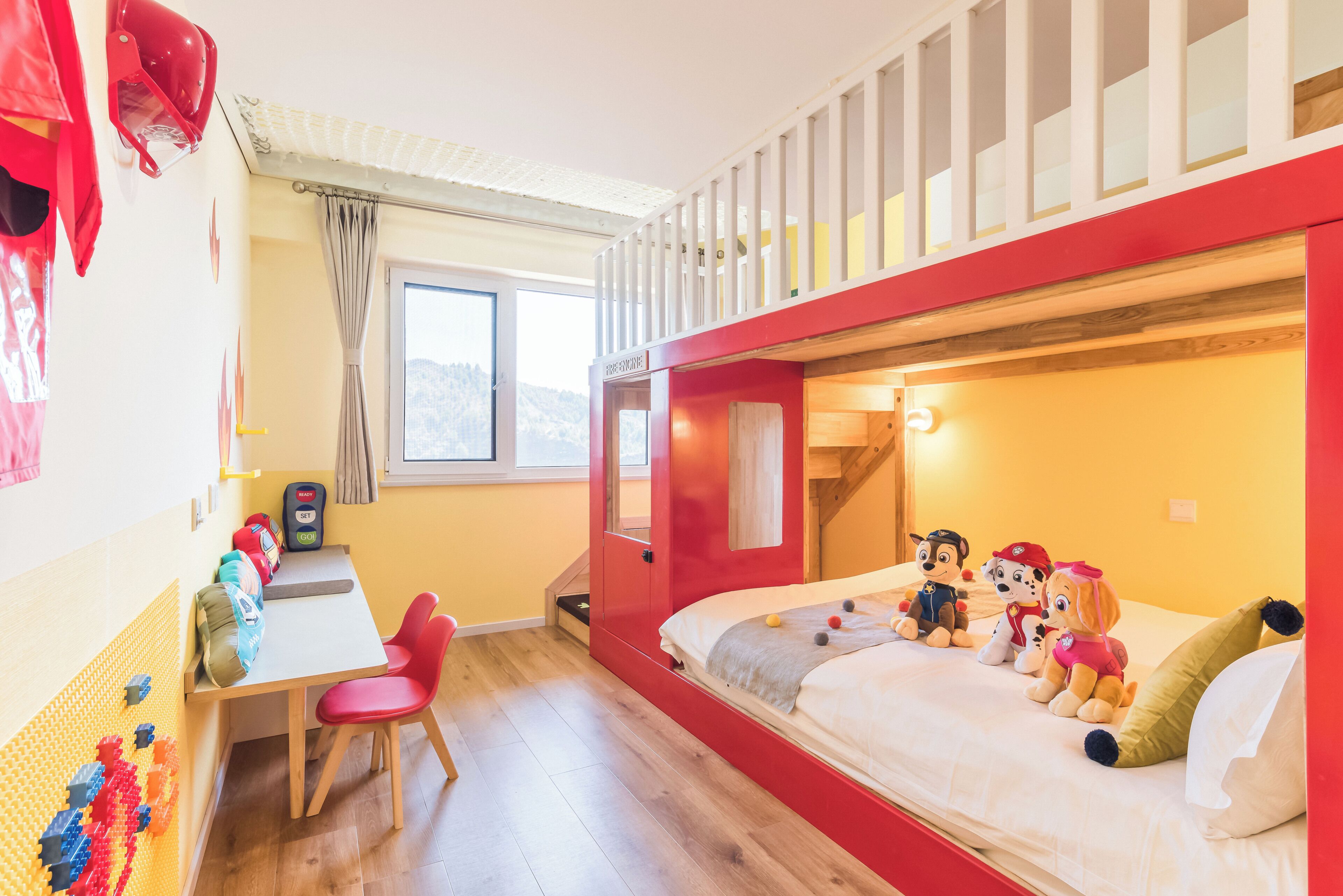 Suite Luxury, balcone, vista collina | Biancheria da letto di alta qualità, con stile personalizzato