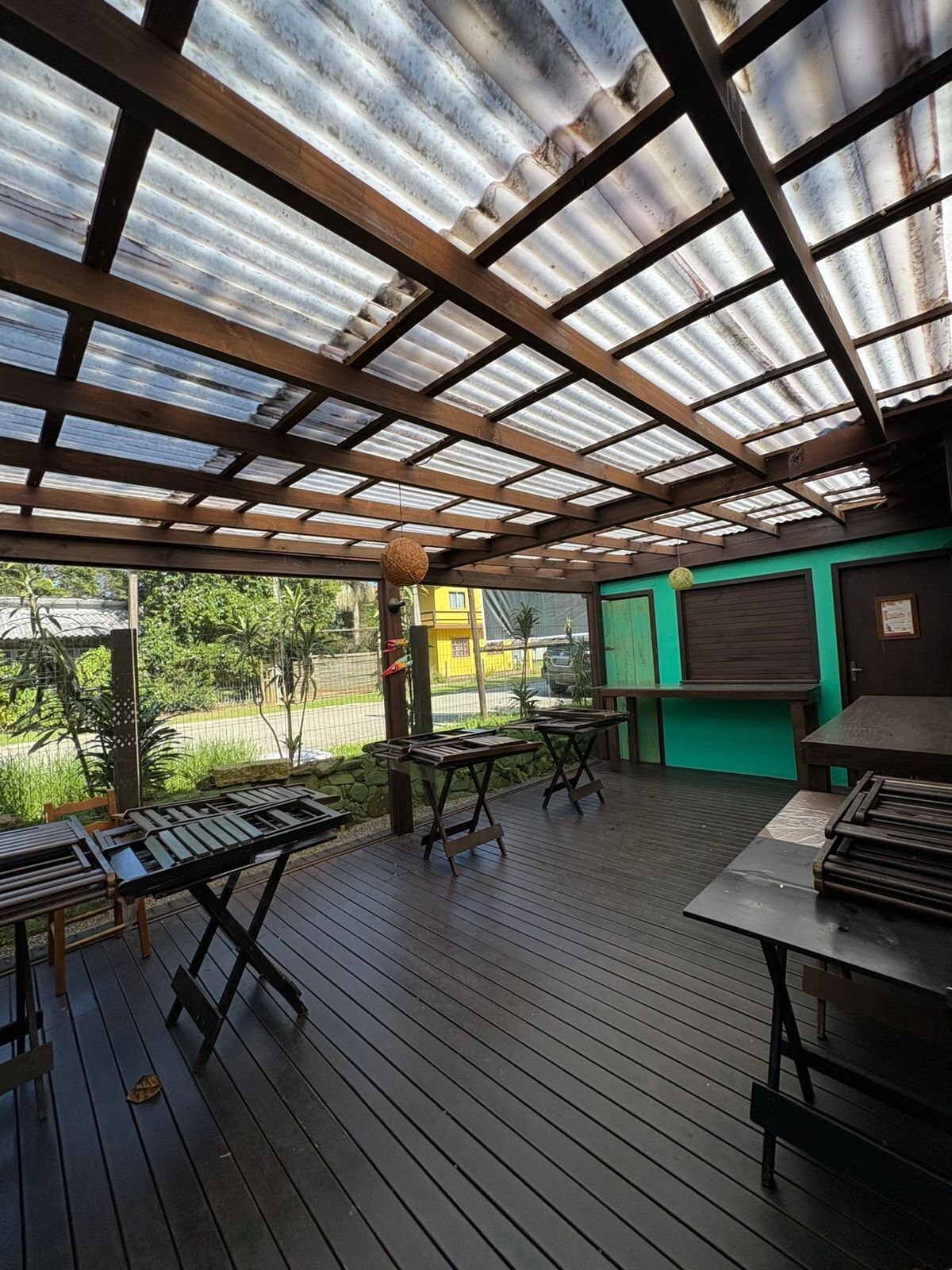 Tempat makan outdoor