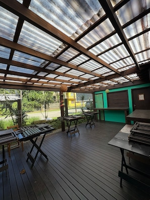 Tempat makan outdoor