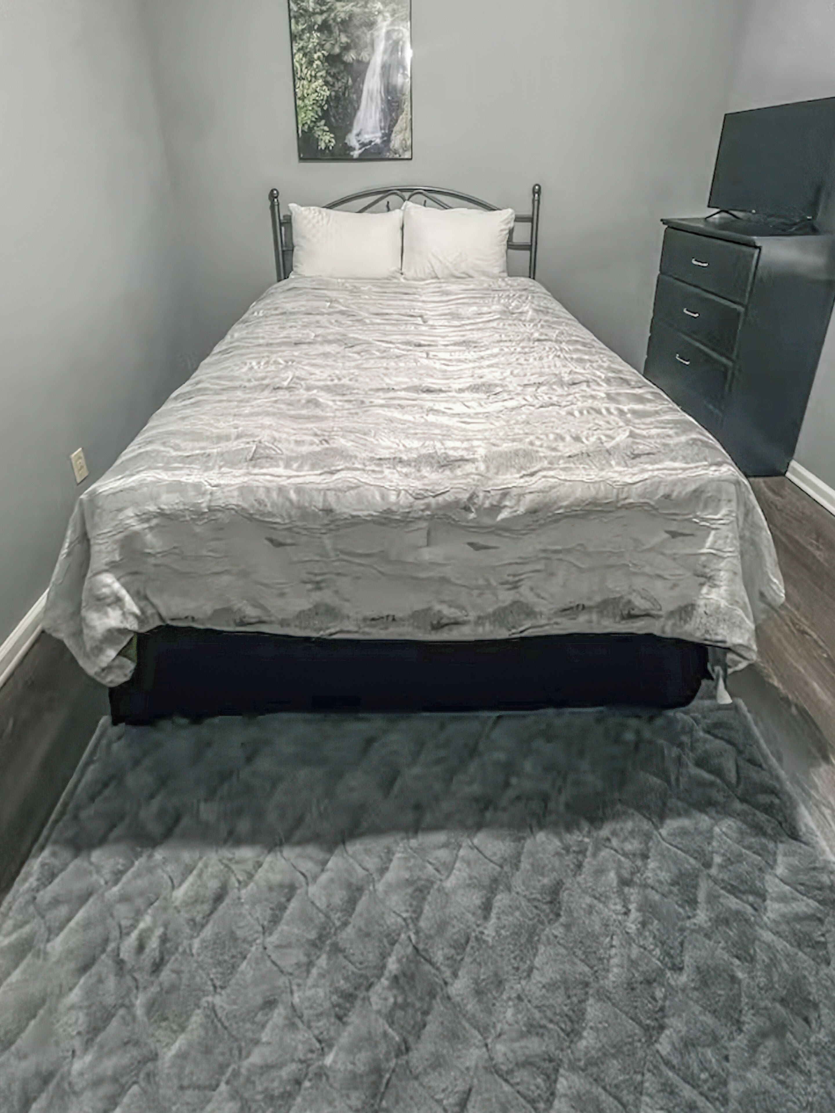 Basic Double Room | Iron/ironing board, free WiFi