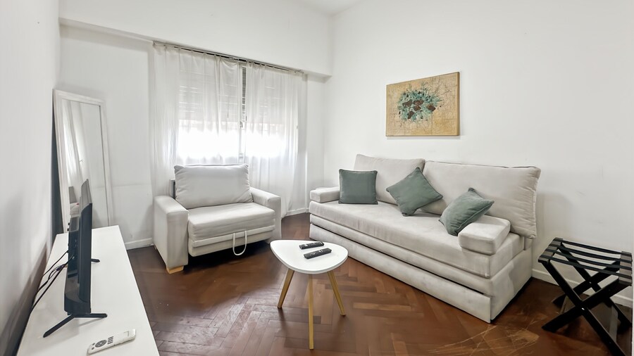 Charming 2-bedroom Apartment in the Heart of Buenos Aires