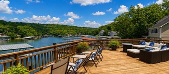 Lakefront Sunsets & Docktails 4BD/2BA/Dock/Deck/Grill/Firepit-Osage Beach-Near Backwaters-9PP