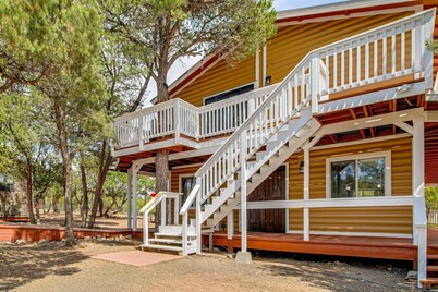 Heber Haven w Decks, Views & Fire Pit!