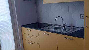 Superior Double Room | Private kitchen