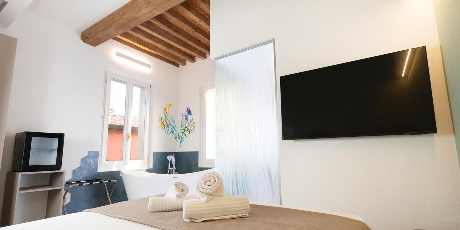 Luxury Double Room, Garden View | Soundproofing, free WiFi