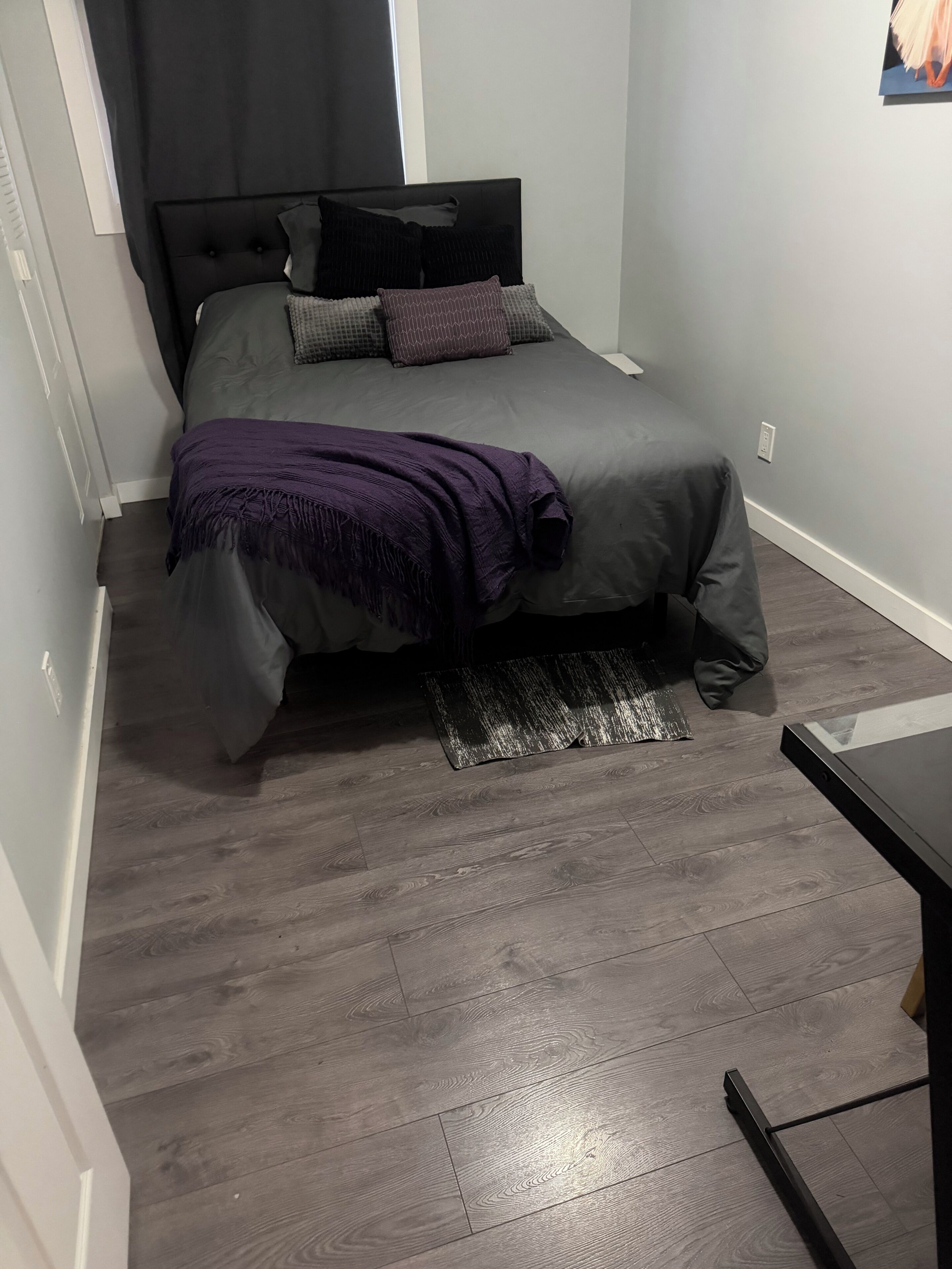 3 habitaciones, escritorio, tabla de planchar con plancha y wifi gratis 