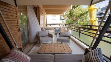 Apartamento Signature, 2 habitaciones, cocina, vistas a la montaña | Balcón