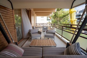 Condo Signature, 2 chambres, cuisine, vue sur la montagne | Balcon