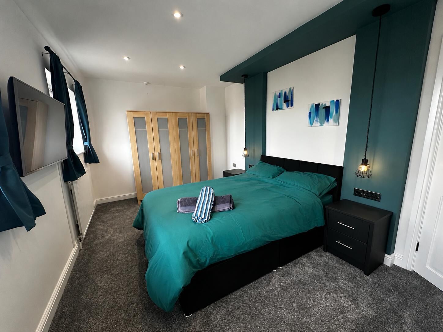 WiFi, bed sheets. Cosy home in the heart of Barnsley a great base for the peak district