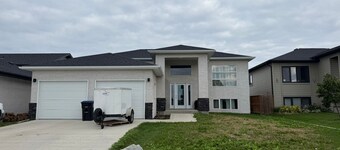 6 Bedroom spacious house