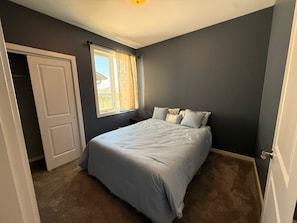 6 habitaciones, wifi y ropa de cama