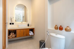 Bathroom - Private Suit Bedroom In Uluwatu Bali - 5min To The Beach (Badung)