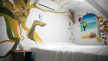 5 bedrooms, WiFi, bed sheets