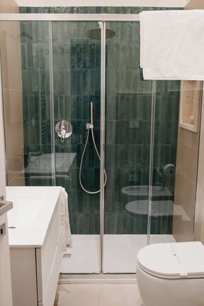 Bathroom - Vrbo Property (Cagliari)